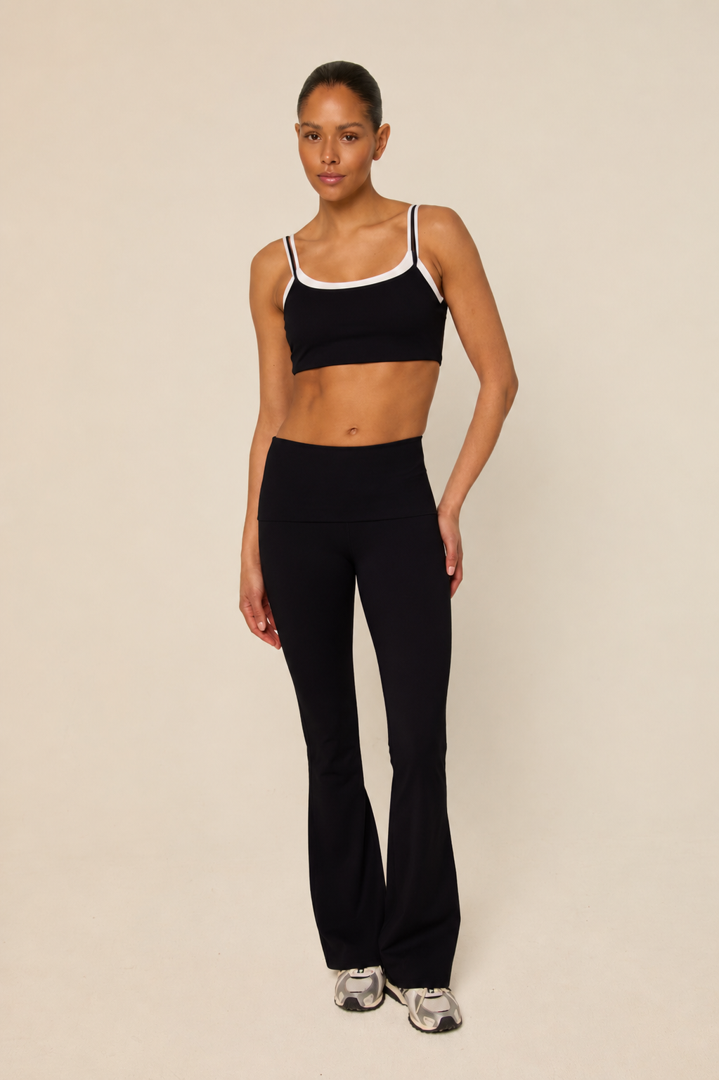 Bruna Flared Legging | Black