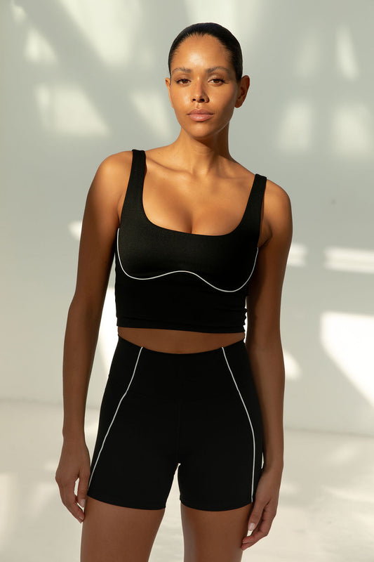 Alma Shorts | Black