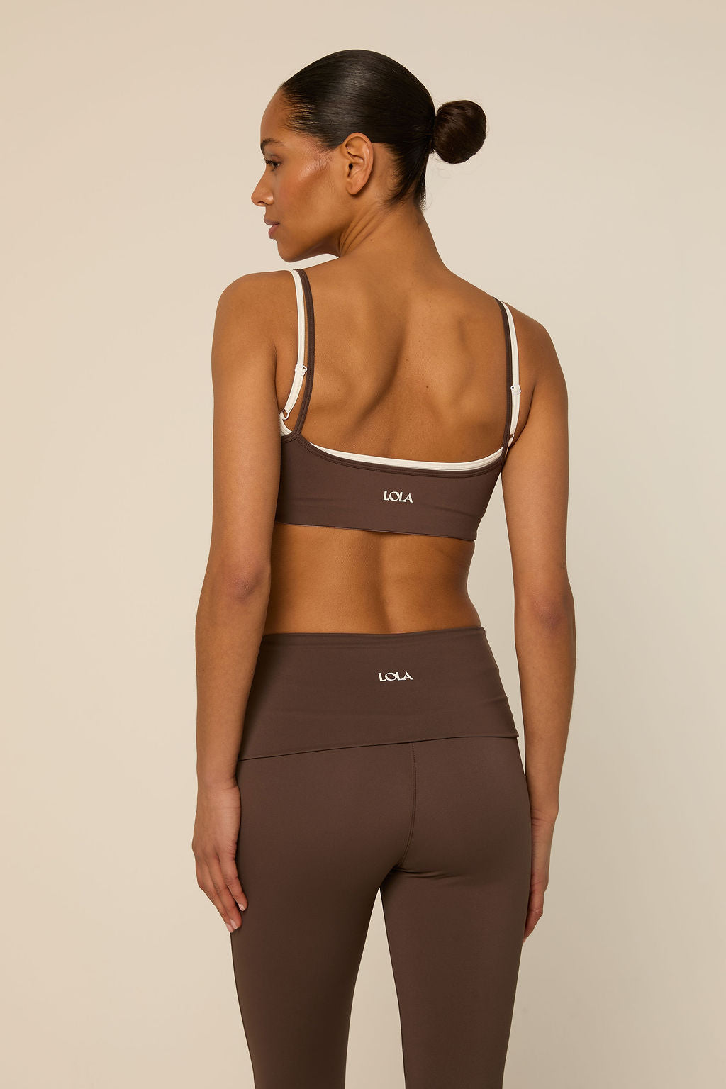 Bruna Bra | Espresso